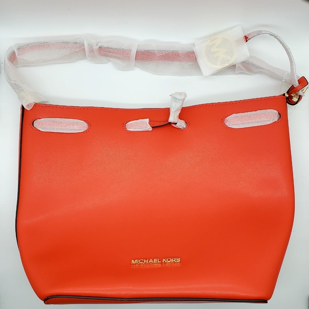 Michael  Kors Eden Bucket Bag NWT